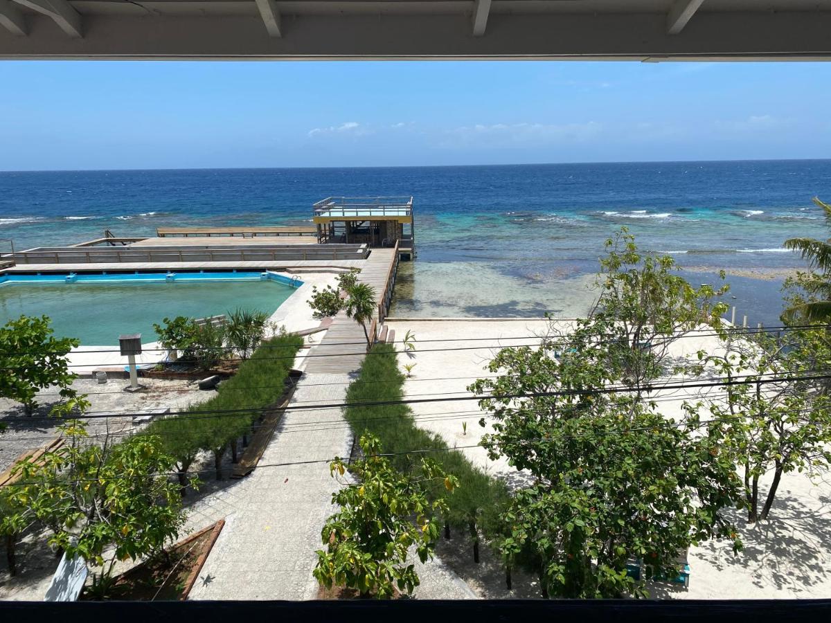 Coral View Beach Resort Ютила Экстерьер фото